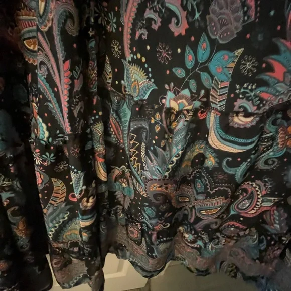 🌸🦋💫Elegant Paisley Halter Maxi Dress in Black and Pink and Teal💫🌼🌻 - Picture 9 of 14